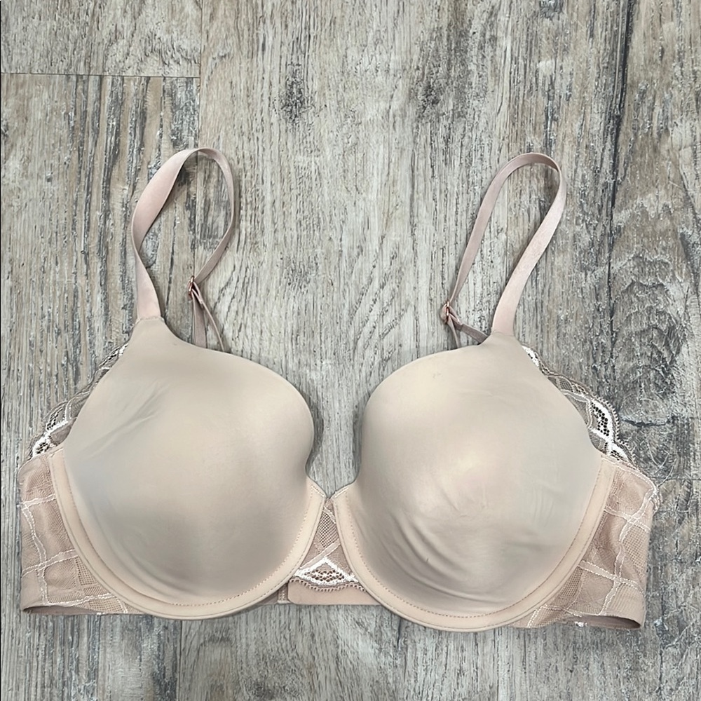 Elegant Beige Lace Bra